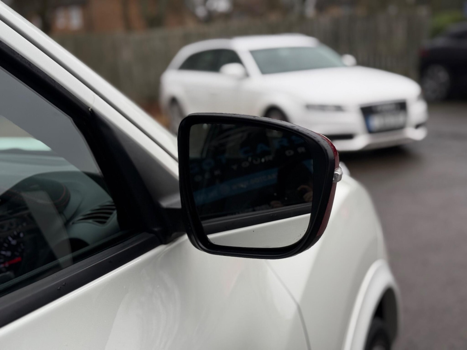 Used Nissan Juke 2015 for sale - 77456104: Photo 24