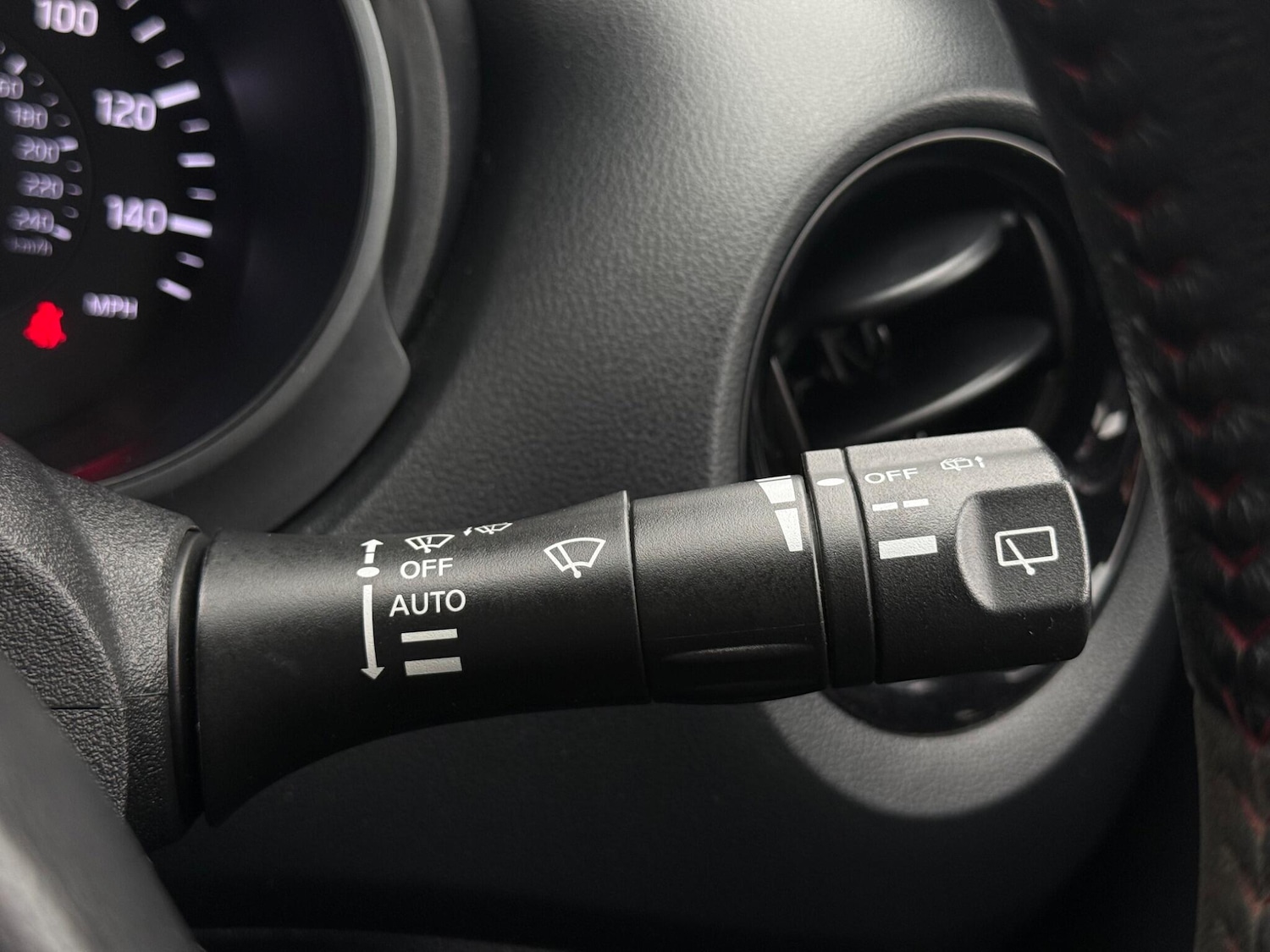 Used Nissan Juke 2015 for sale - 77456104: Photo 70