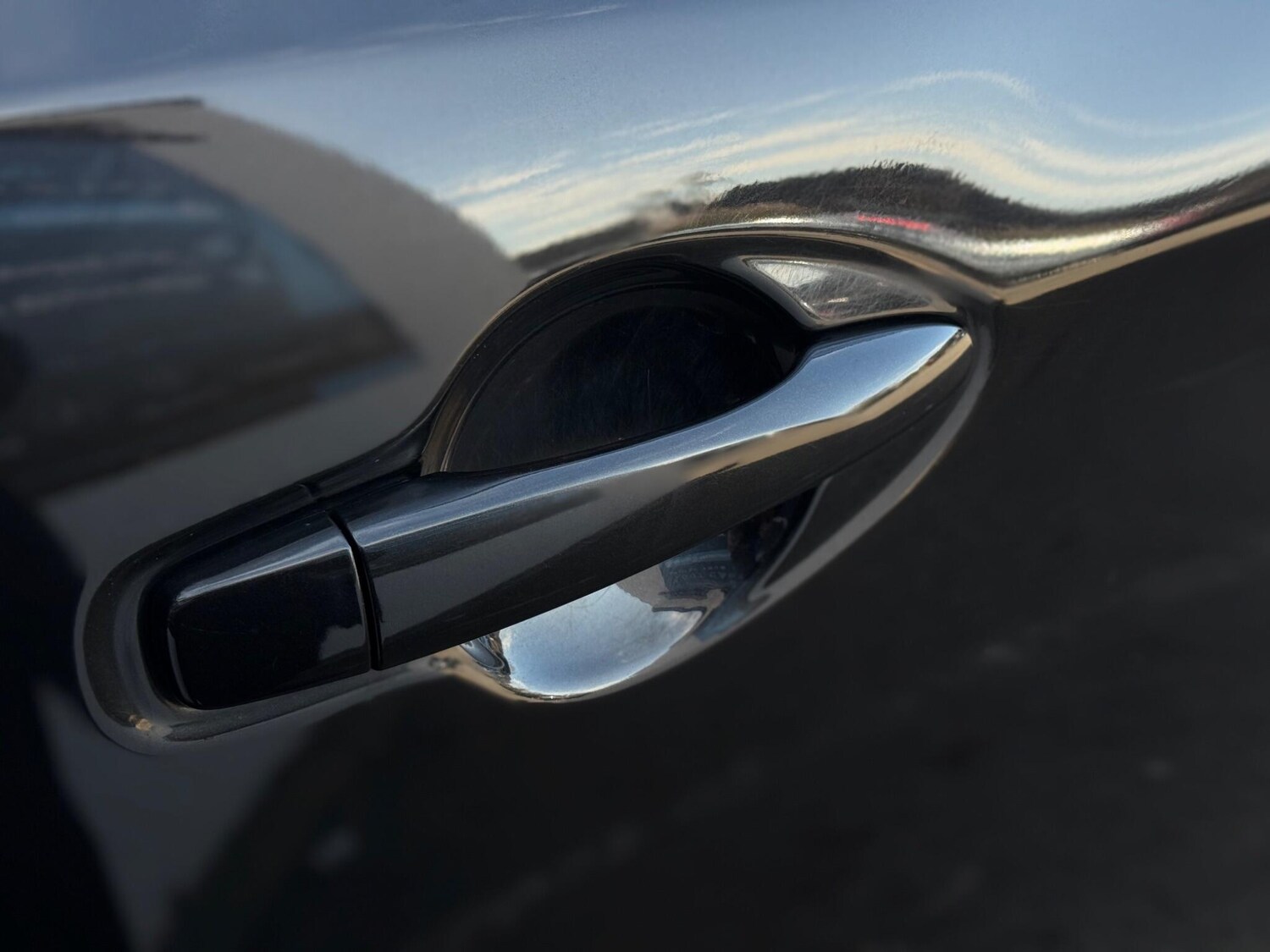 Used Nissan Qashqai 2015 for sale - 77940490: Photo 25