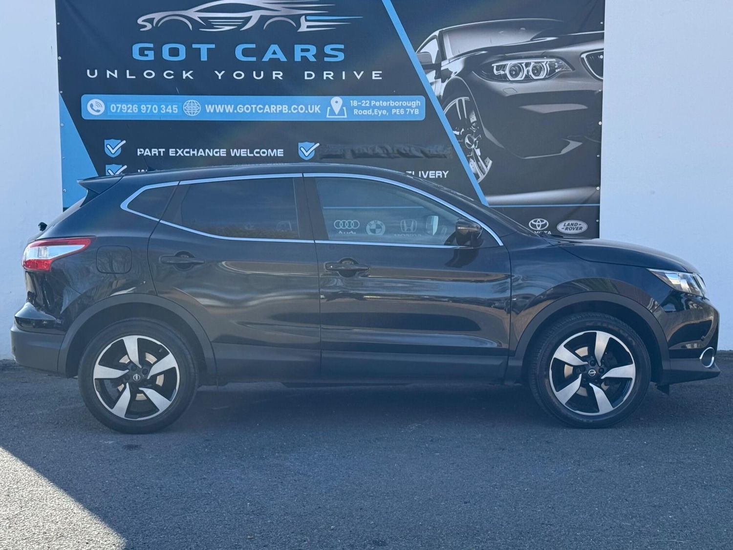 Used Nissan Qashqai 2015 for sale - 77940490: Photo 4