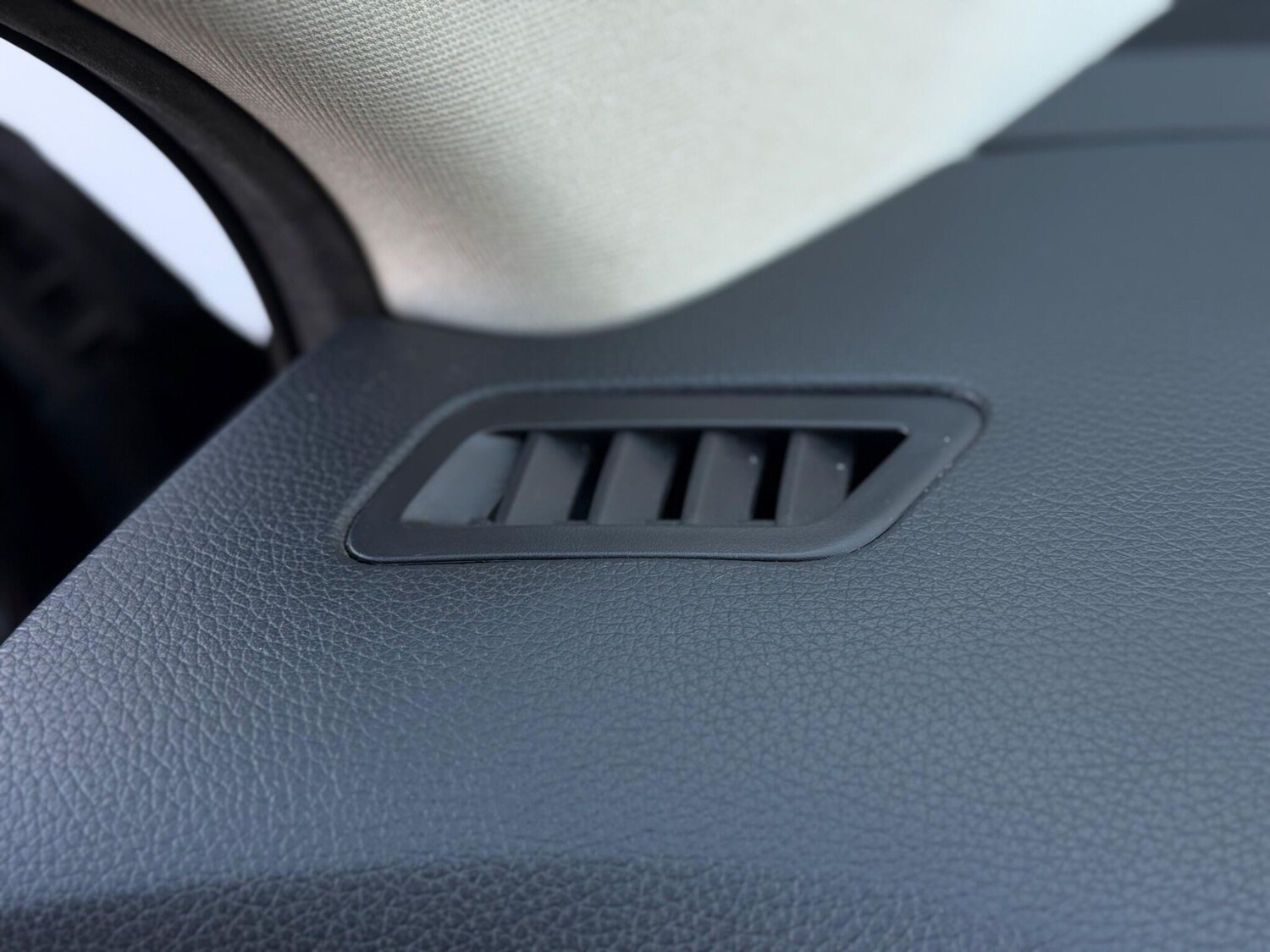 Used Nissan Qashqai 2015 for sale - 77940490: Photo 65