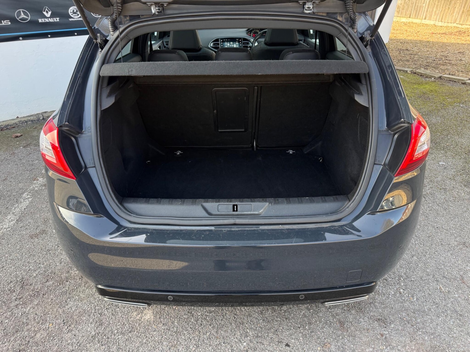 Used Peugeot 308 2015 for sale - 77671138: Photo 48