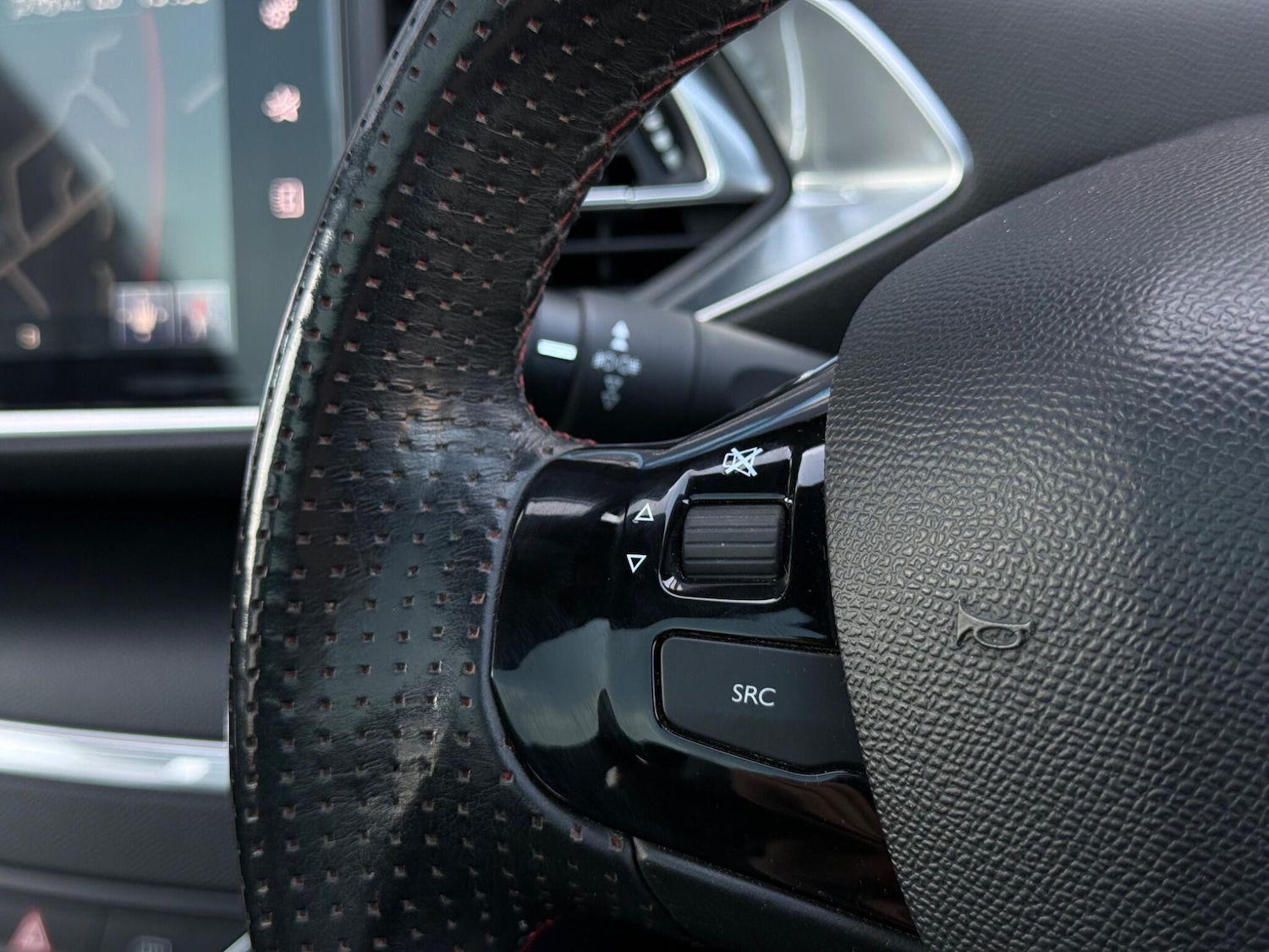 Used Peugeot 308 2015 for sale - 77671138: Photo 93