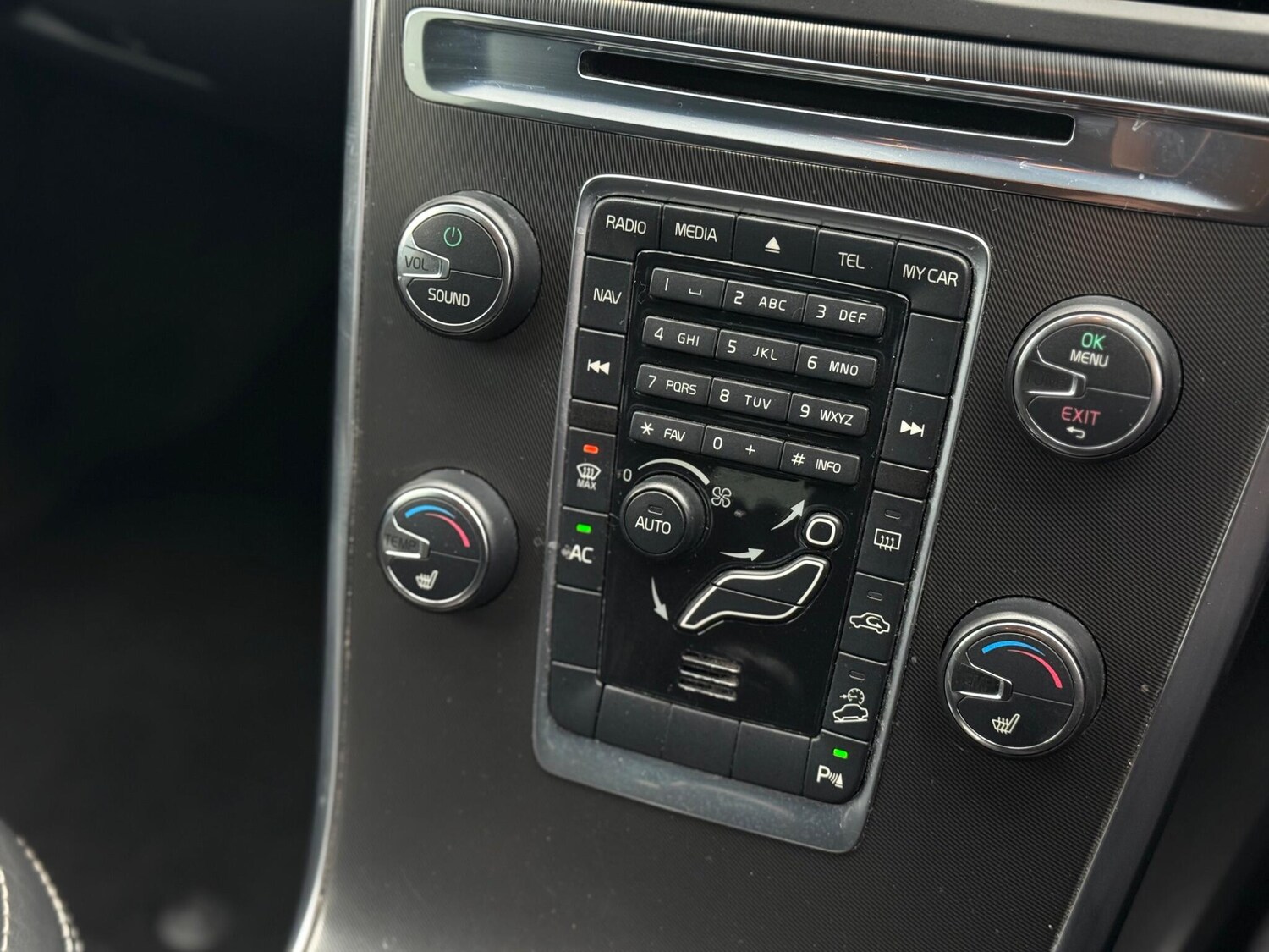 Used Volvo XC60 2012 for sale - 76424795: Photo 38