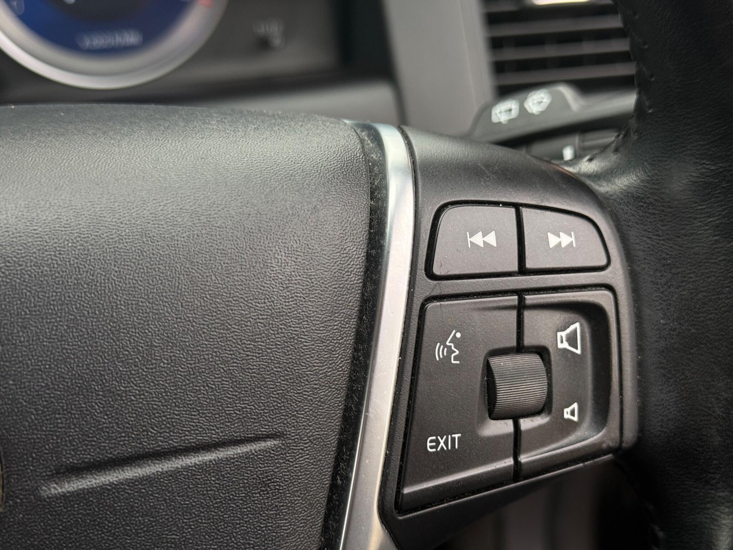 Used Volvo XC60 2012 for sale - 76424795: Photo 42