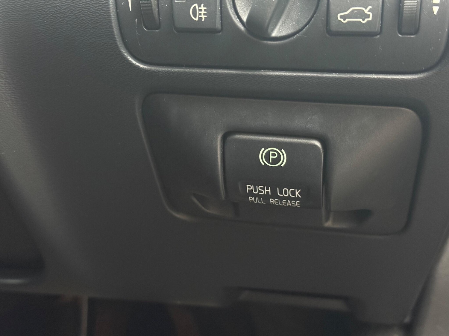 Used Volvo XC60 2012 for sale - 76424795: Photo 44