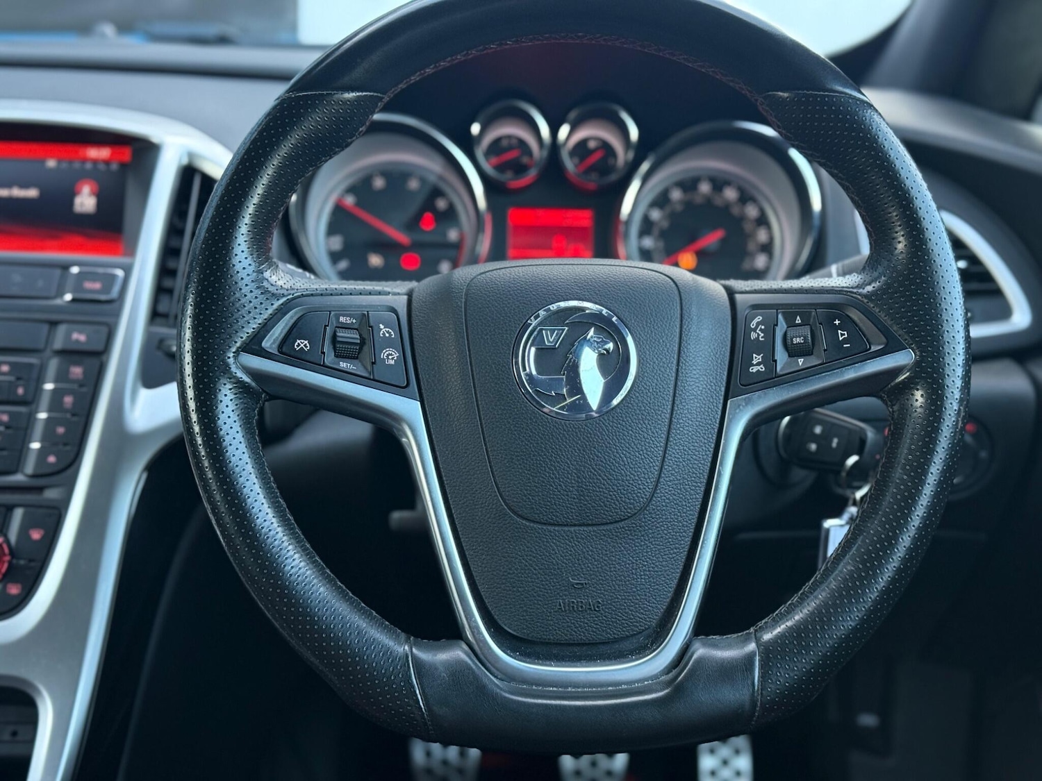 Used Vauxhall Astra GTC 2015 for sale - 76839735: Photo 35