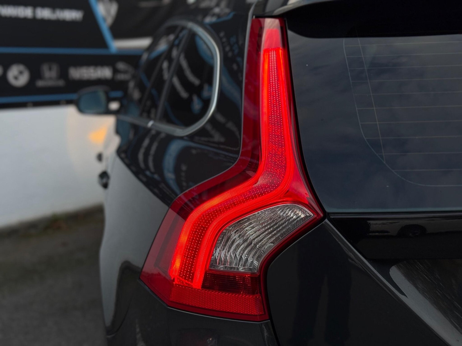 Used Volvo V60 for sale - 76484791: Photo 17