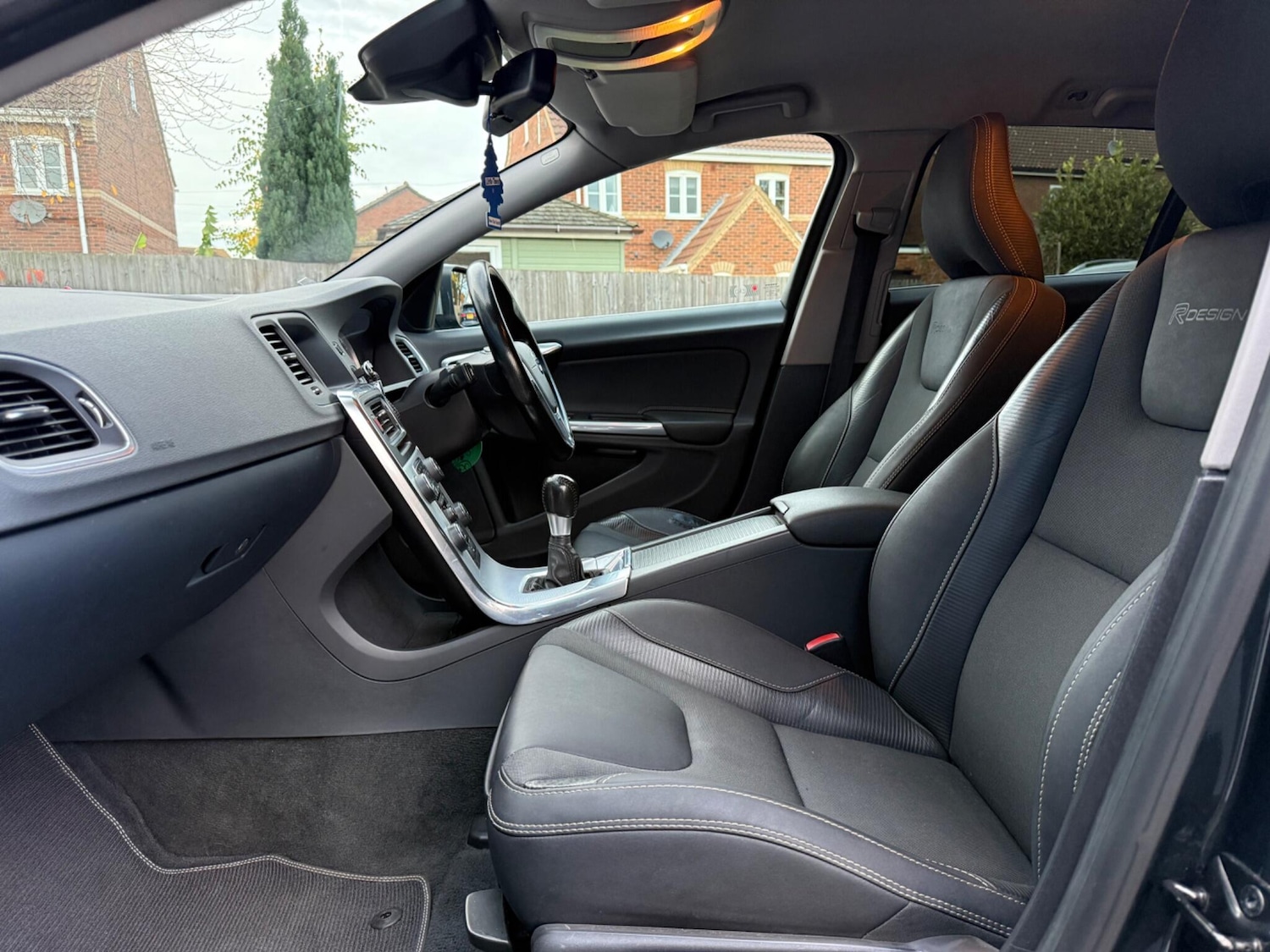 Used Volvo V60 for sale - 76484791: Photo 28