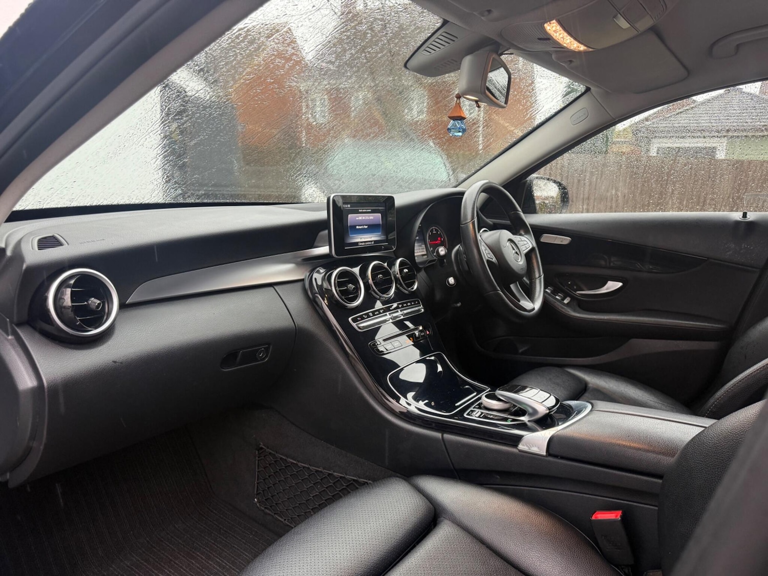 Used Mercedes-Benz C Class 2017 for sale - 76765436: Photo 27