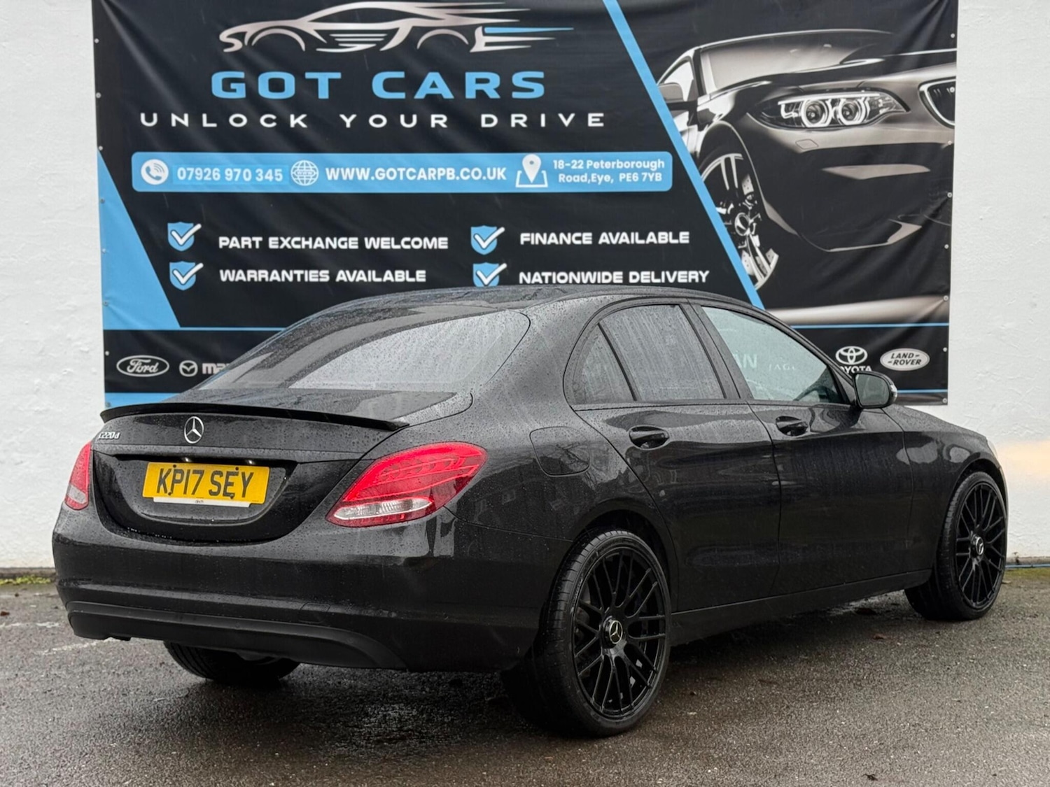 Used Mercedes-Benz C Class 2017 for sale - 76765436: Photo 3