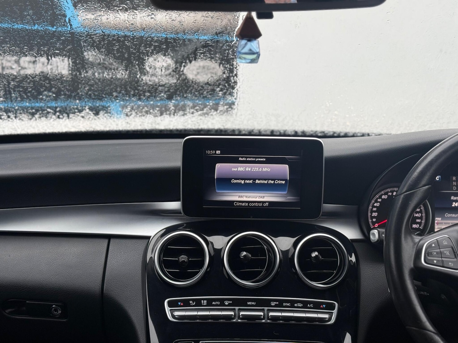 Used Mercedes-Benz C Class 2017 for sale - 76765436: Photo 31