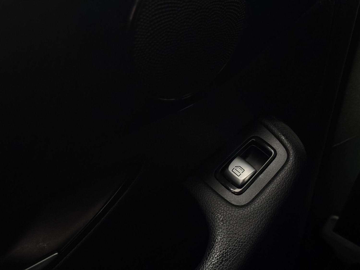 Used Mercedes-Benz C Class 2017 for sale - 76765436: Photo 33