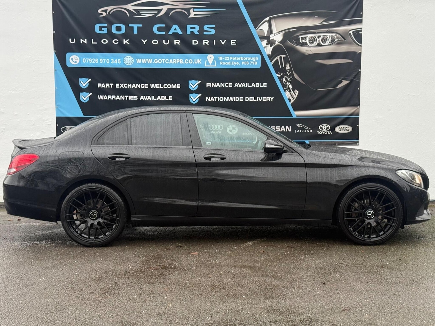 Used Mercedes-Benz C Class 2017 for sale - 76765436: Photo 4