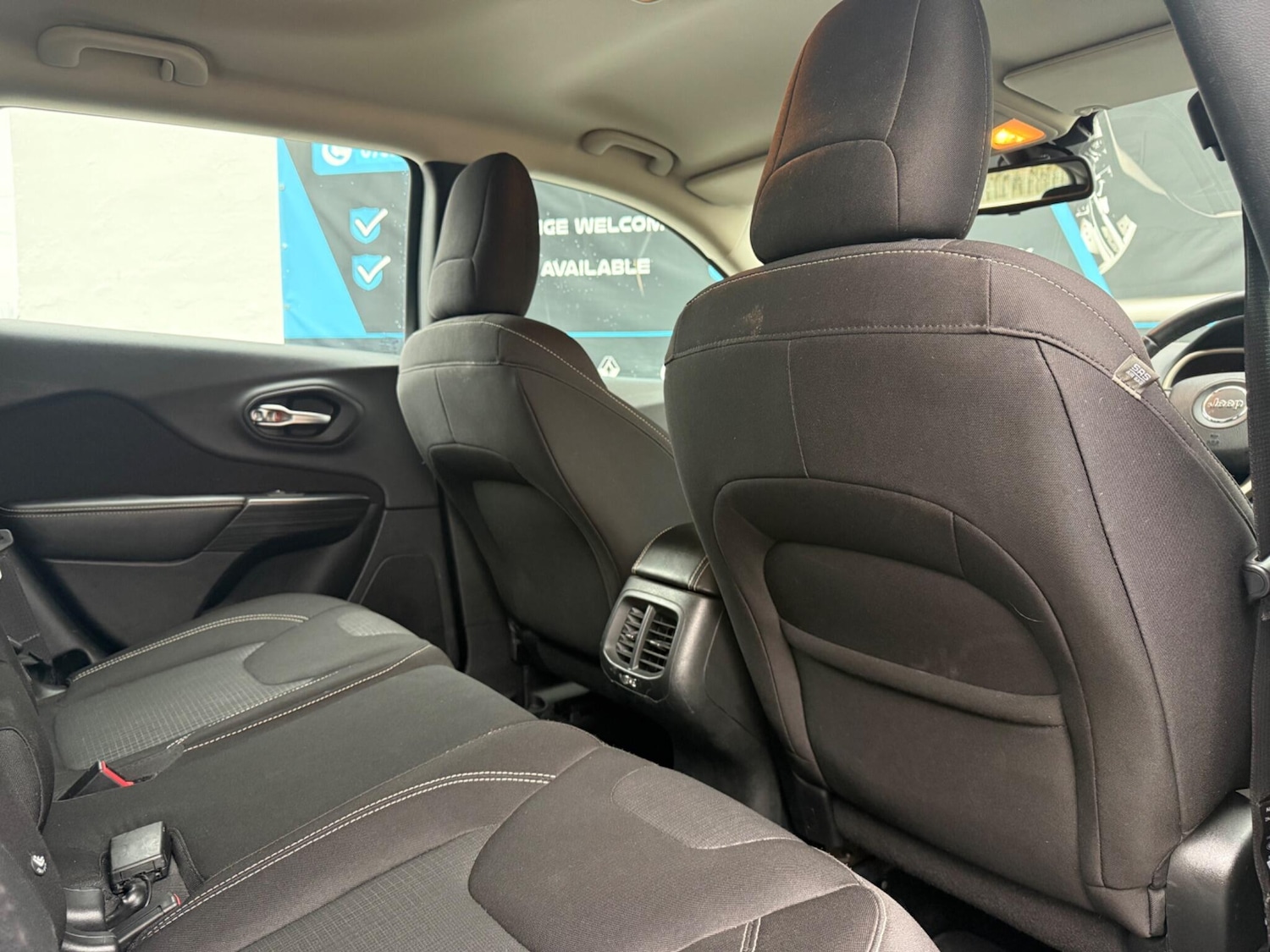 Used Jeep Cherokee 2015 for sale - 77306348: Photo 41