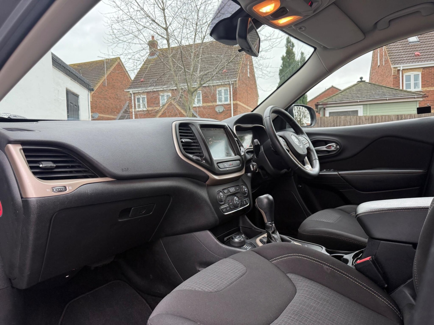 Used Jeep Cherokee 2015 for sale - 77306348: Photo 46