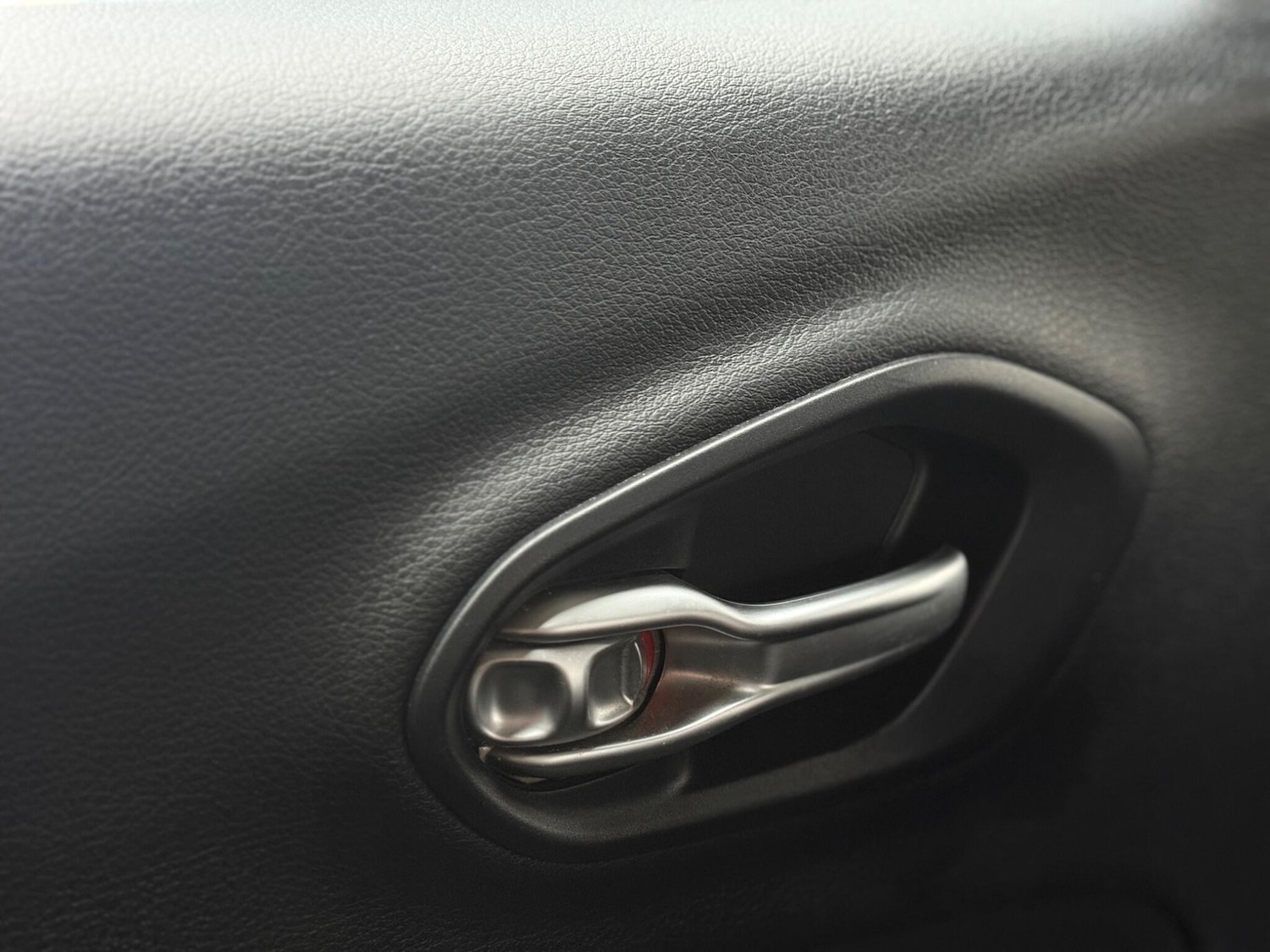 Used Jeep Cherokee 2015 for sale - 77306348: Photo 54