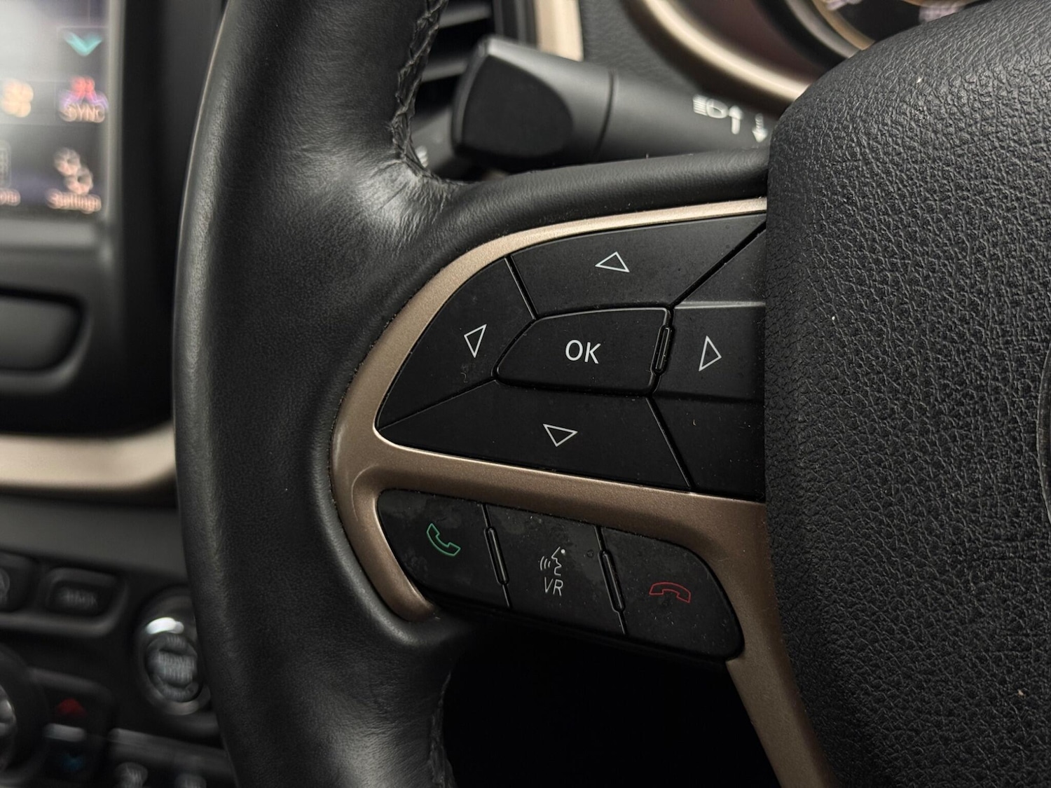 Used Jeep Cherokee 2015 for sale - 77306348: Photo 72