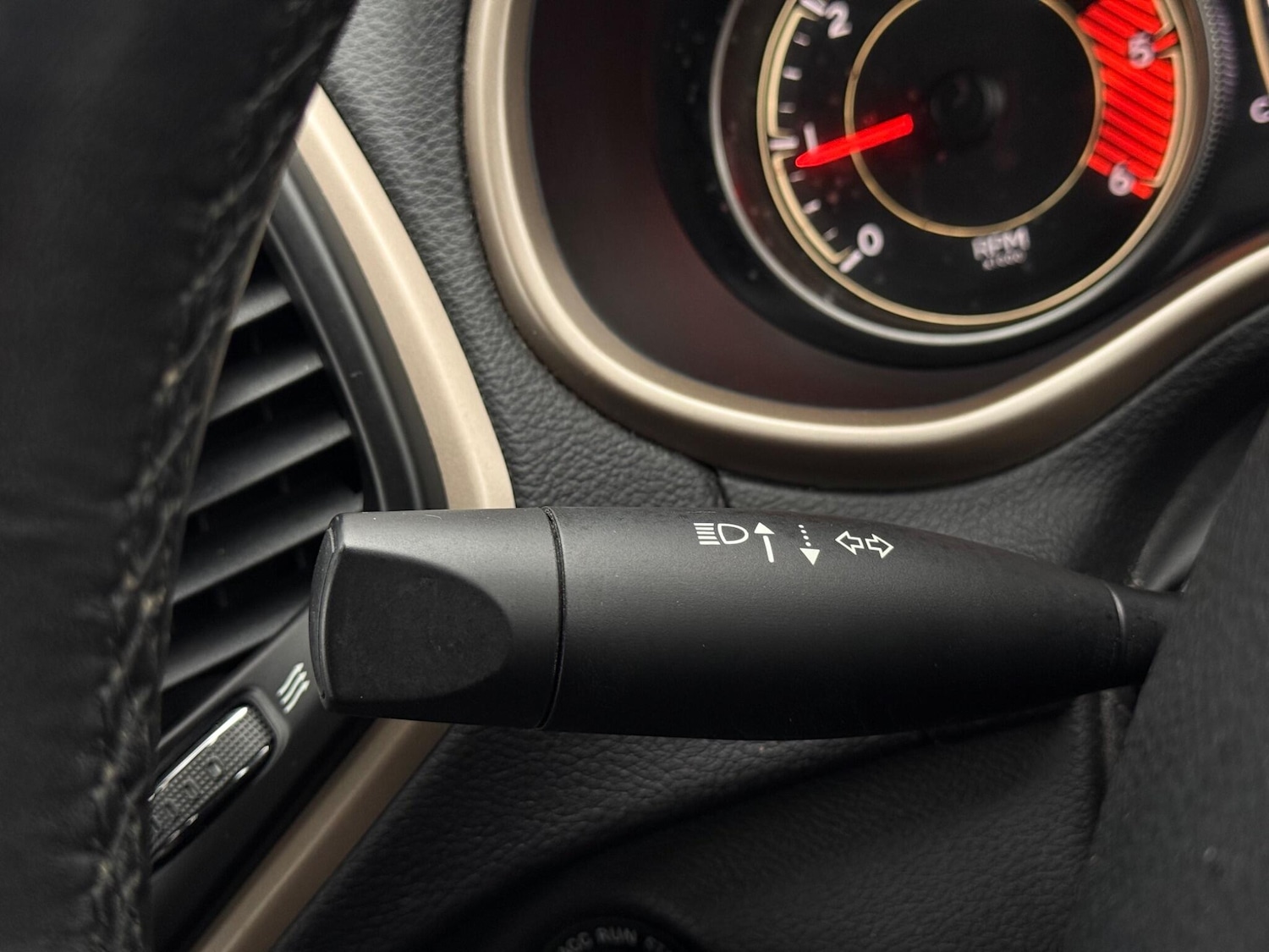 Used Jeep Cherokee 2015 for sale - 77306348: Photo 74