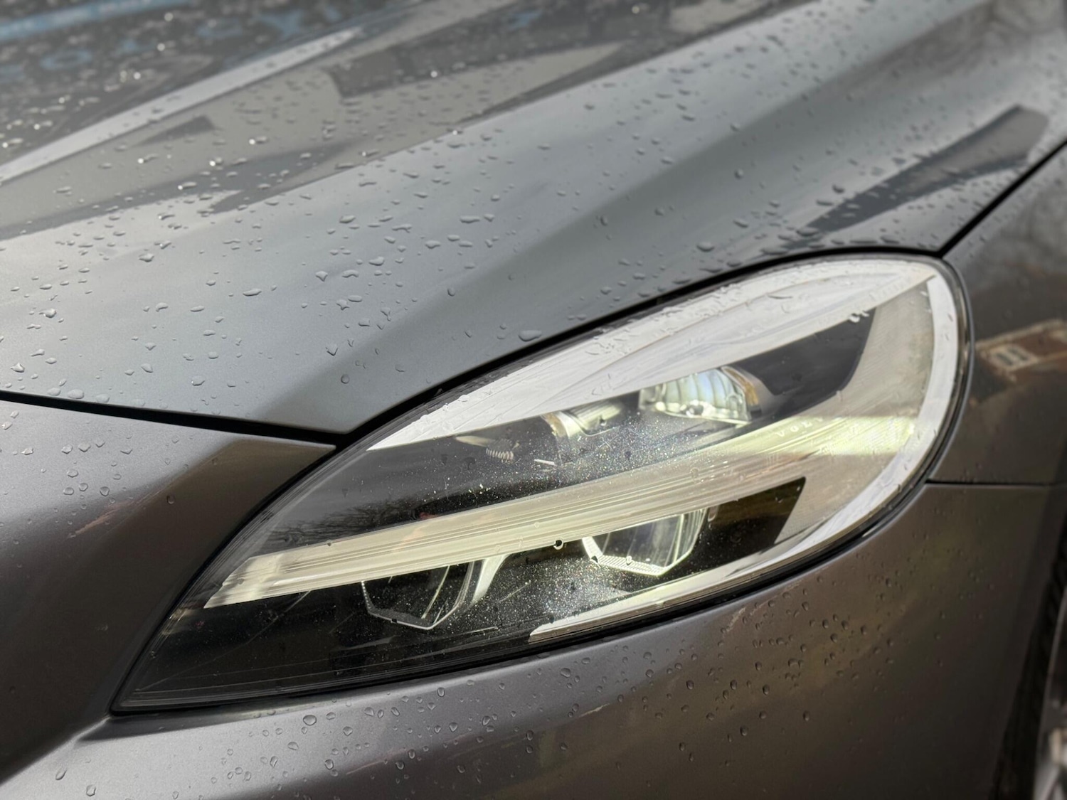 Used Volvo V40 2016 for sale - 76562351: Photo 10