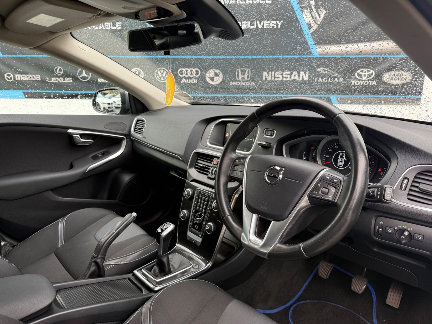 Used Volvo V40 2016 for sale - 76562351: Photo 20