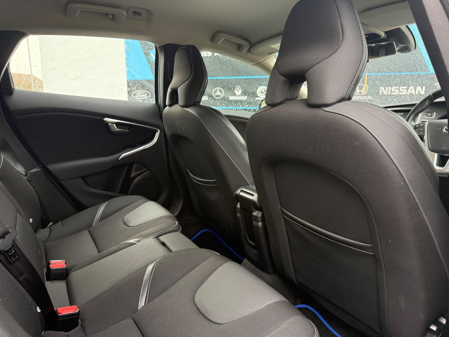 Used Volvo V40 2016 for sale - 76562351: Photo 23