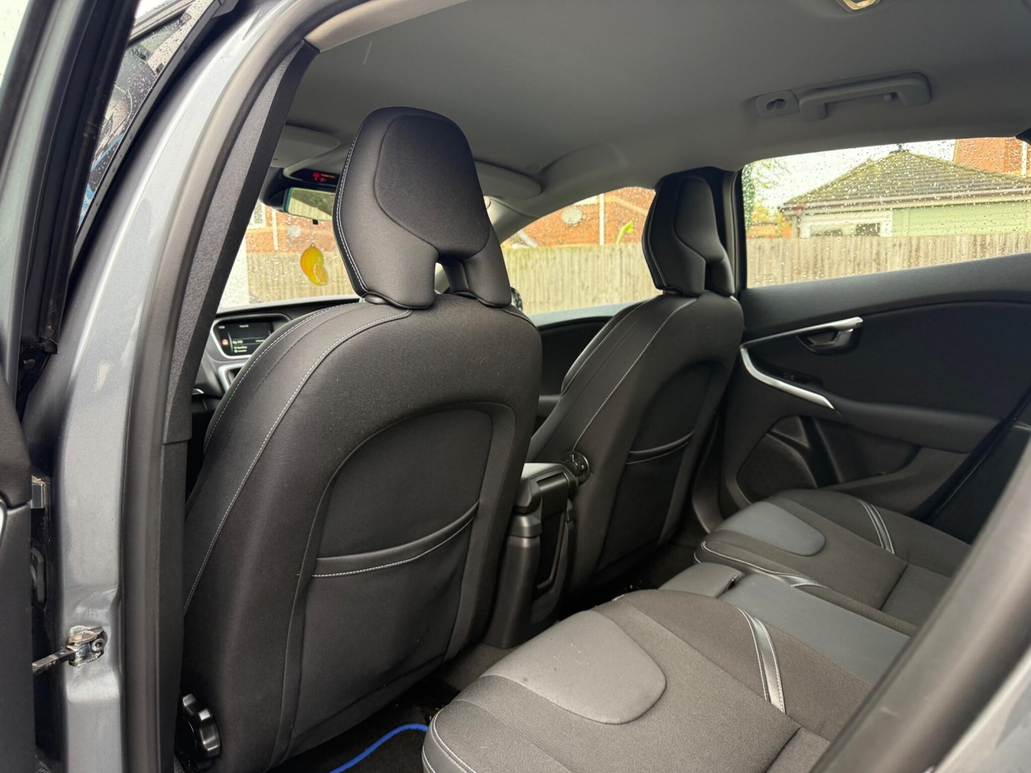 Used Volvo V40 2016 for sale - 76562351: Photo 26