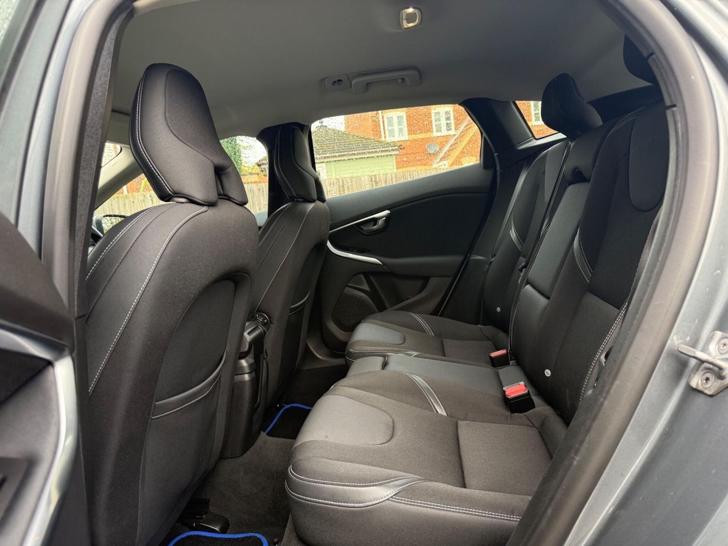 Used Volvo V40 2016 for sale - 76562351: Photo 27