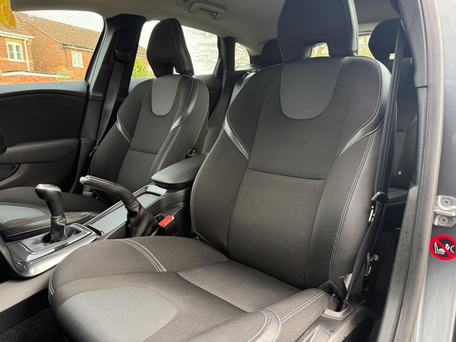 Used Volvo V40 2016 for sale - 76562351: Photo 30