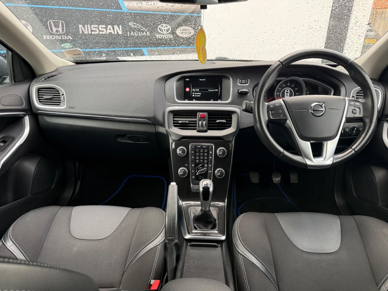 Used Volvo V40 2016 for sale - 76562351: Photo 31