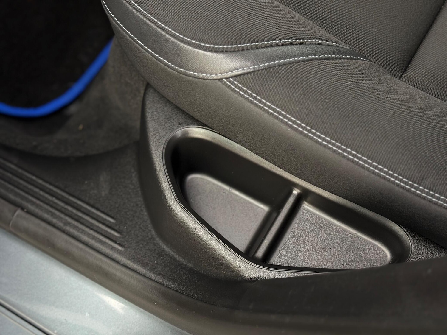 Used Volvo V40 2016 for sale - 76562351: Photo 36