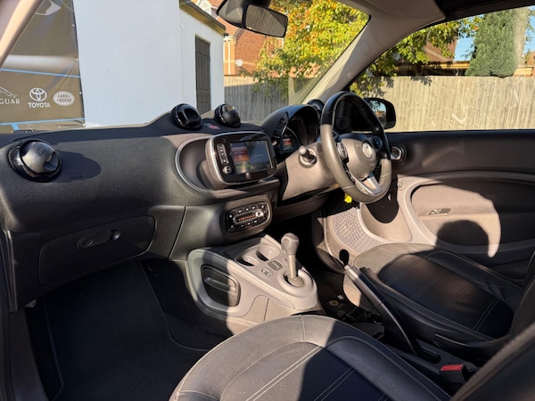 Used smart fortwo 2016 for sale - 76299503: Photo 19