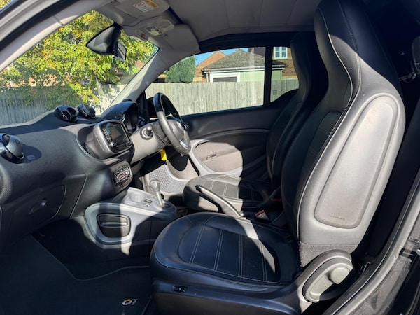 Used smart fortwo 2016 for sale - 76299503: Photo 20