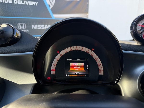 Used smart fortwo 2016 for sale - 76299503: Photo 24
