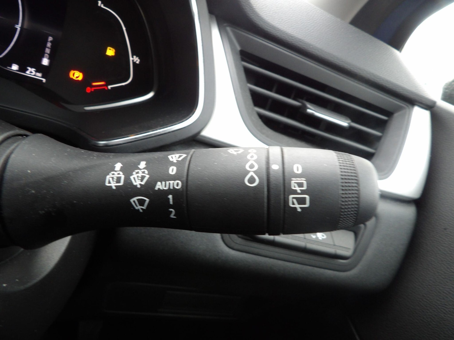 Used Renault Captur 2022 for sale - 77131904: Photo 22