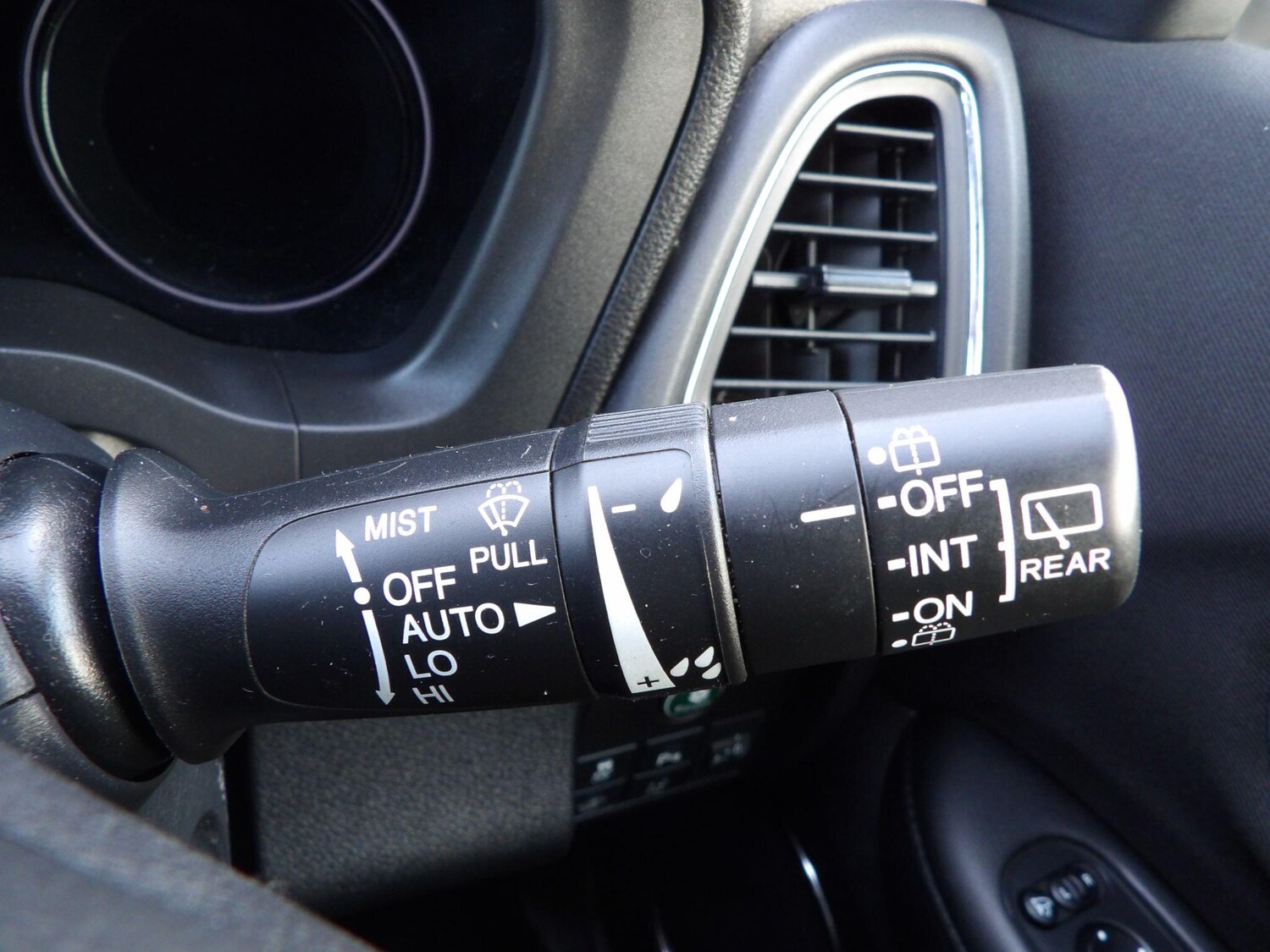 Used Honda HR-V 2015 for sale - 77573777: Photo 11