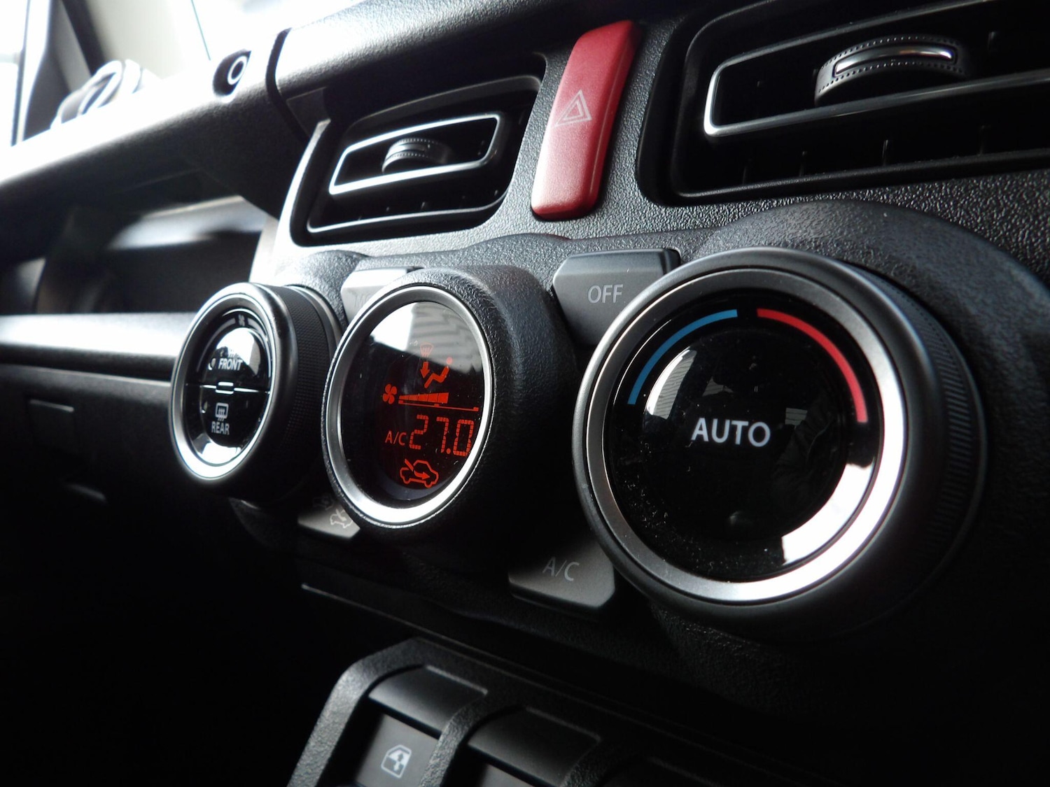 Used Suzuki Jimny 2019 for sale - 76912756: Photo 24