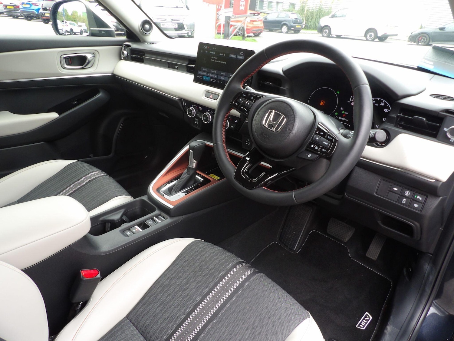 Used Honda HR-V 2024 for sale - 76671312: Photo 12