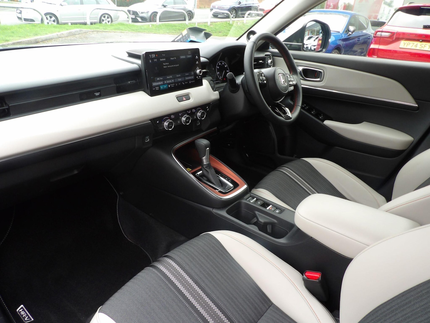 Used Honda HR-V 2024 for sale - 76671312: Photo 14