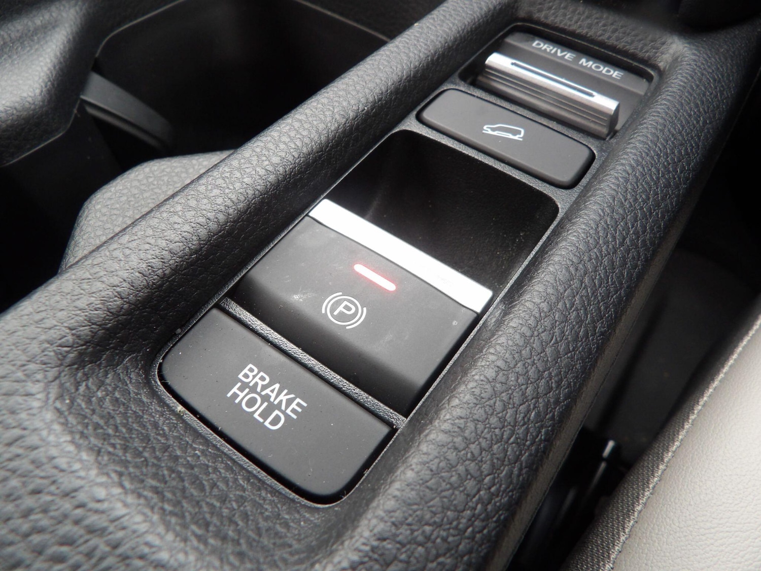 Used Honda HR-V 2024 for sale - 76671312: Photo 32