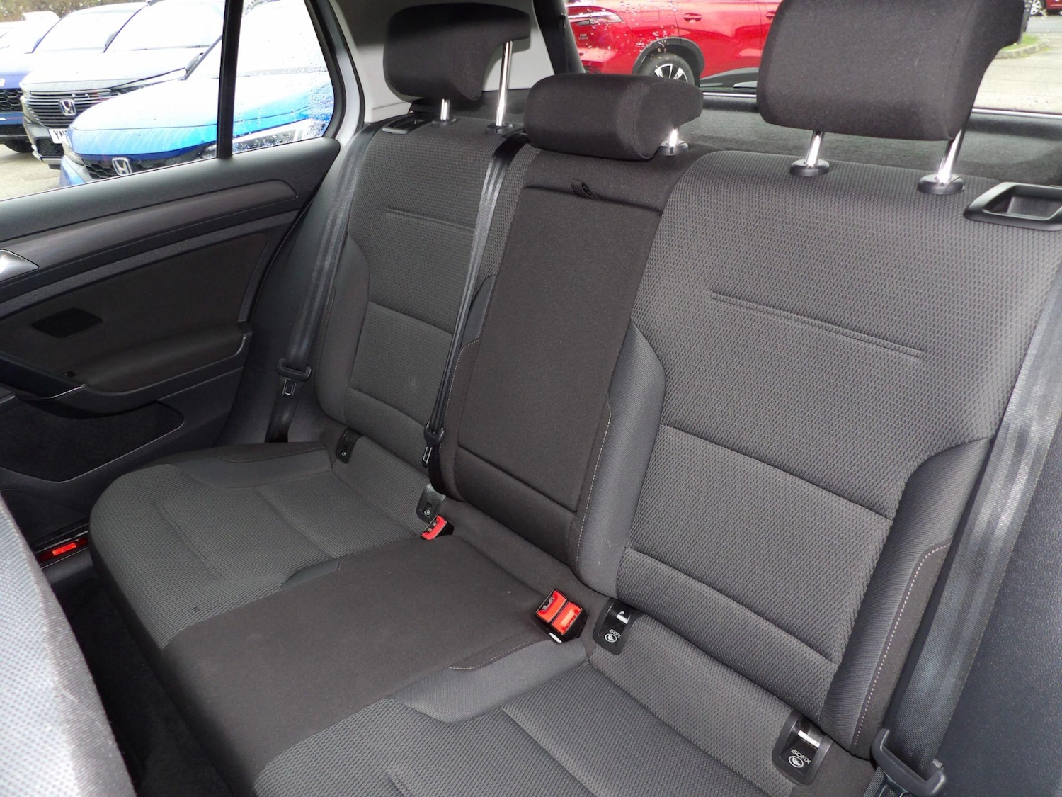 Used Volkswagen Golf 2018 for sale - 77120610: Photo 15