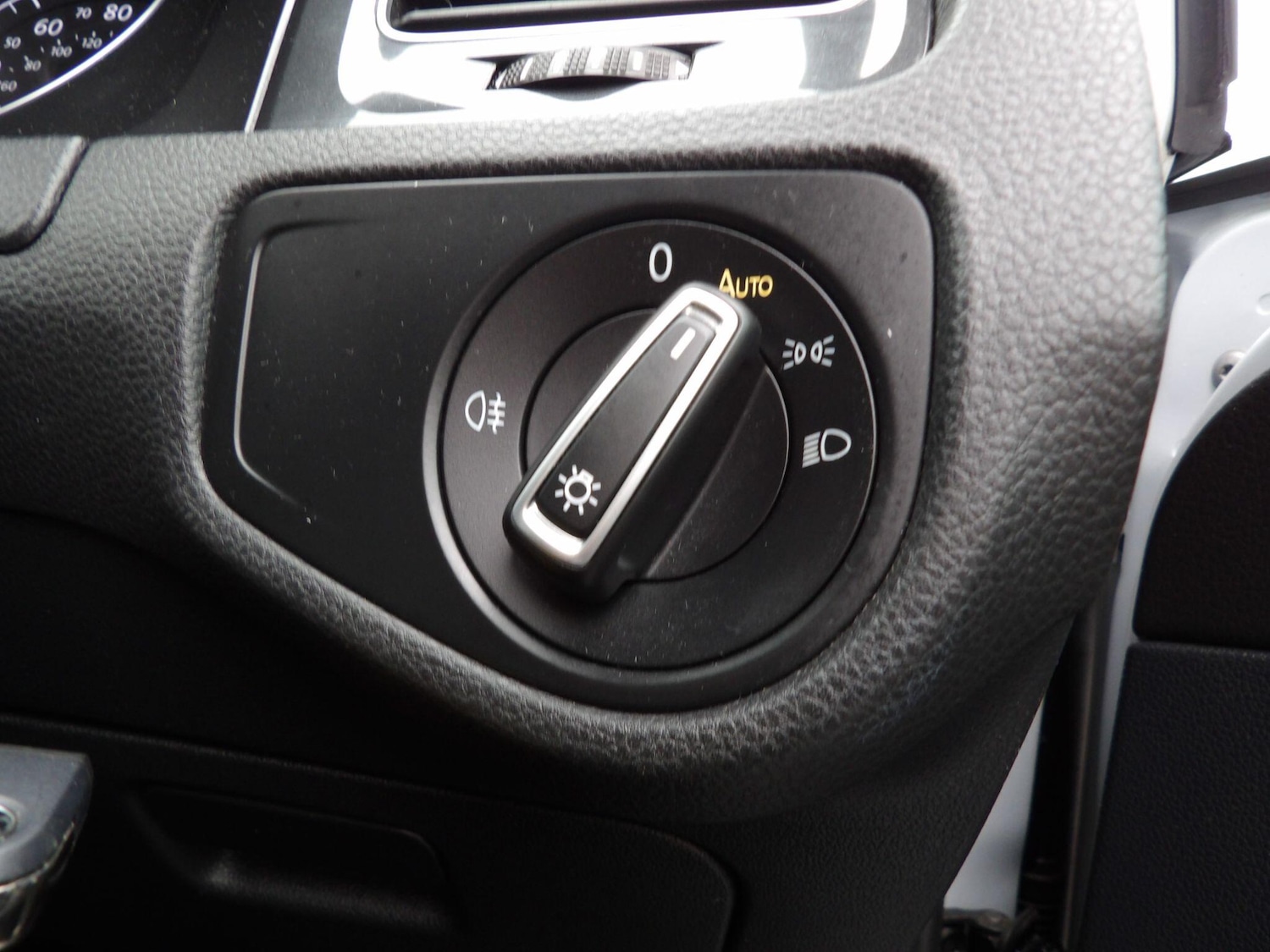 Used Volkswagen Golf 2018 for sale - 77120610: Photo 28