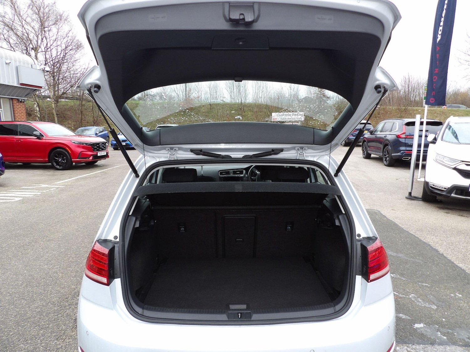 Used Volkswagen Golf 2018 for sale - 77120610: Photo 34