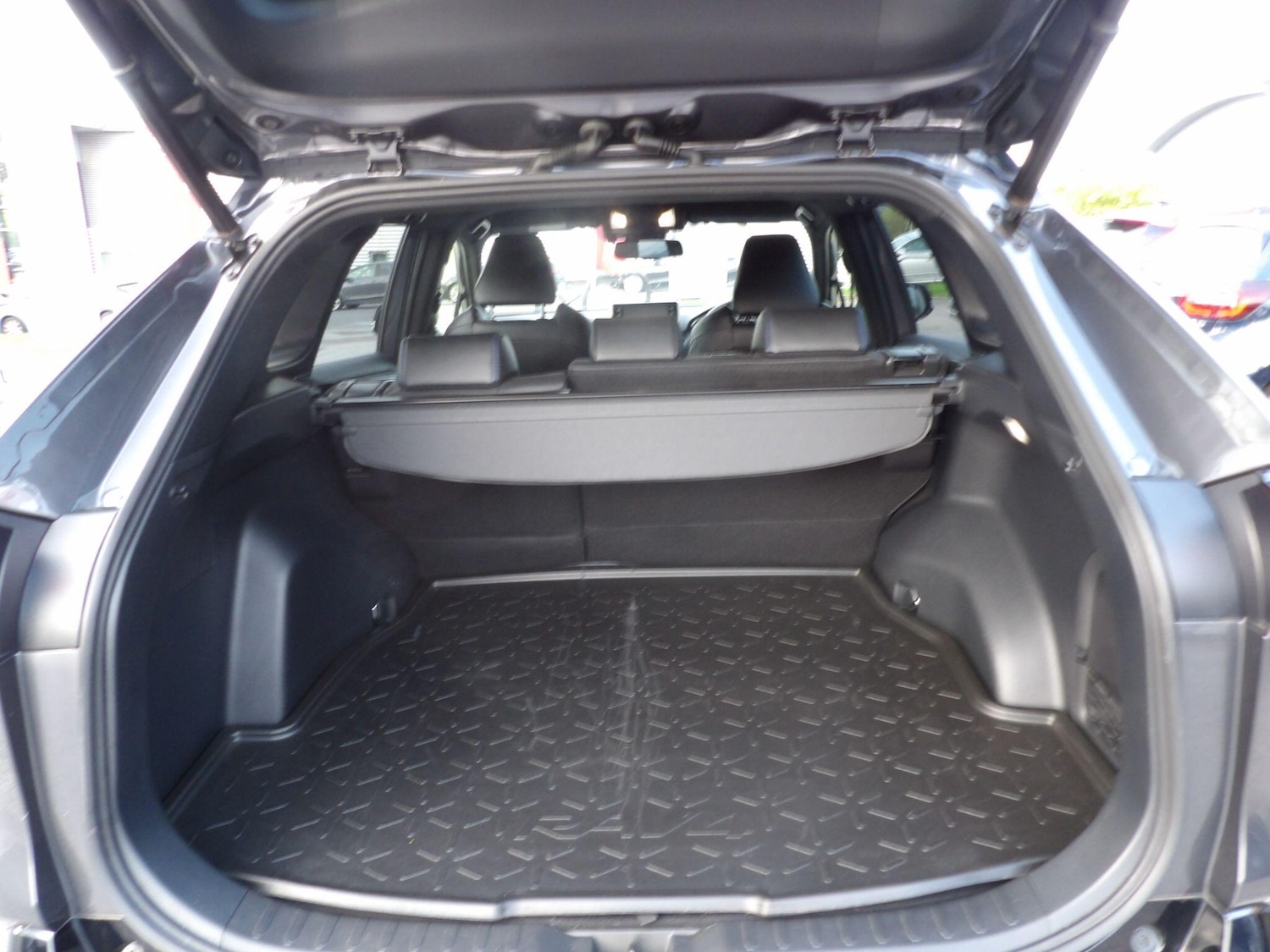 Used Toyota RAV4 2022 for sale - 76306656: Photo 13