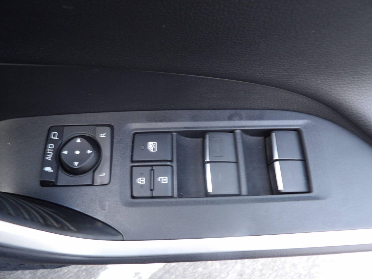 Used Toyota RAV4 2022 for sale - 76306656: Photo 27