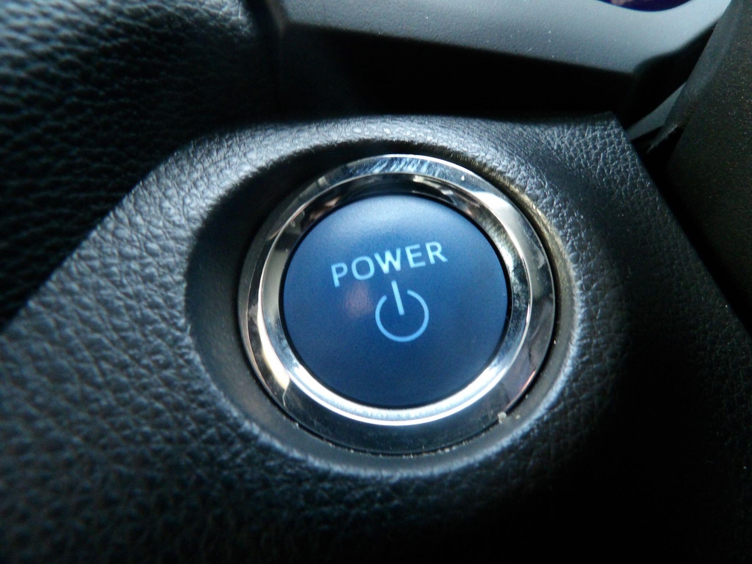 Used Toyota RAV4 2022 for sale - 76306656: Photo 31