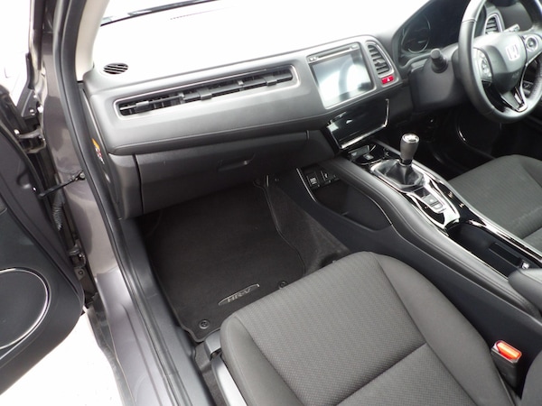 Used Honda HR-V 2015 for sale - 76152889: Photo 28