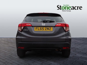 Used Honda HR-V 2015 for sale - 76152889: Photo 4