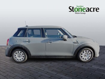 Used MINI Hatch 2021 for sale - 77175099: Photo