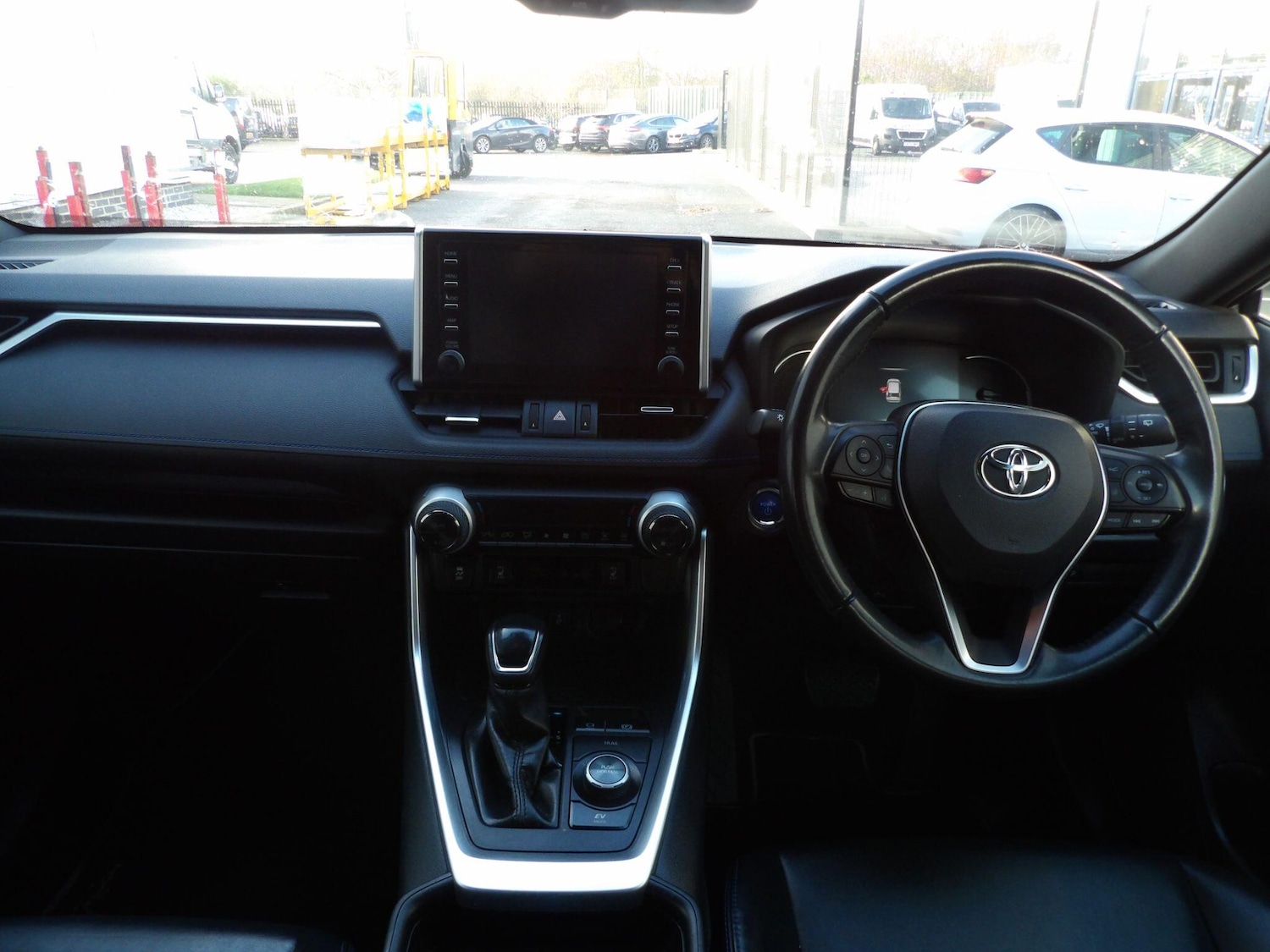 Used Toyota RAV4 2020 for sale - 76913964: Photo 10